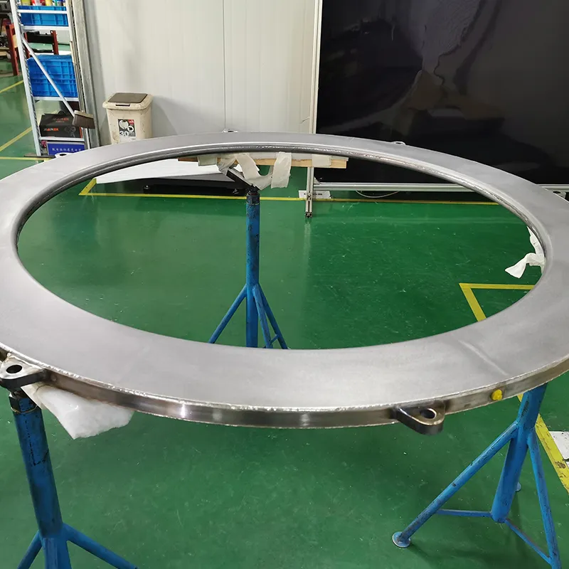 3.Опорное кольцо внутренней насадки колонны с танталовой футеровкой.1